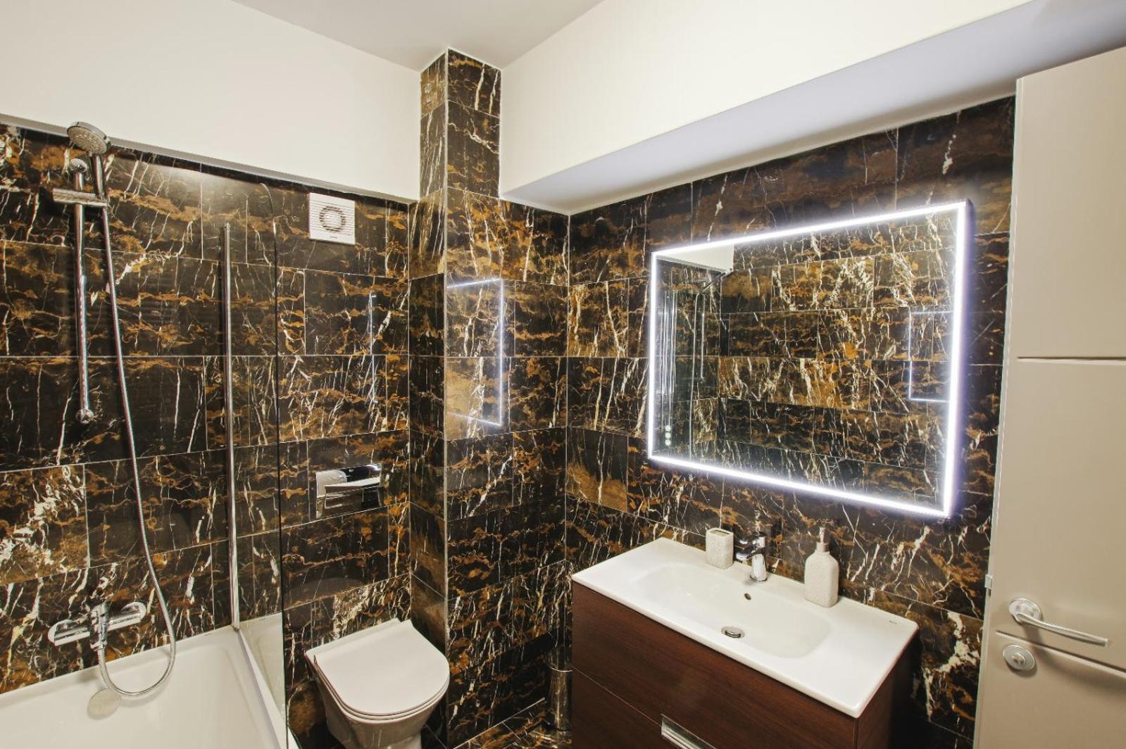 Himson-Brown Apartment Iasi Ngoại thất bức ảnh
